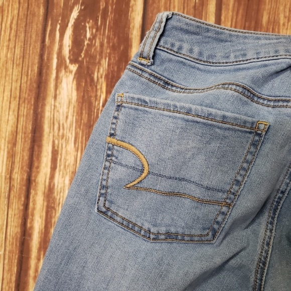 American Eagle Light Wash Stretchy Jeggings Jeans - Picture 4 of 9